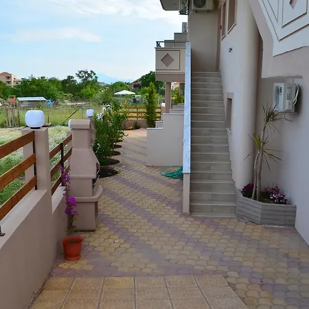 Thassos Grand & Apartmán *