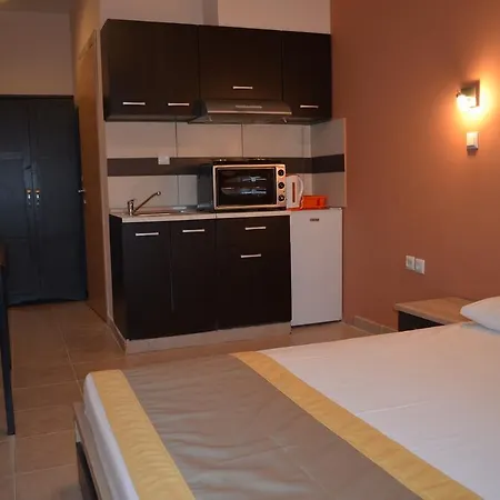 Thassos Grand & *